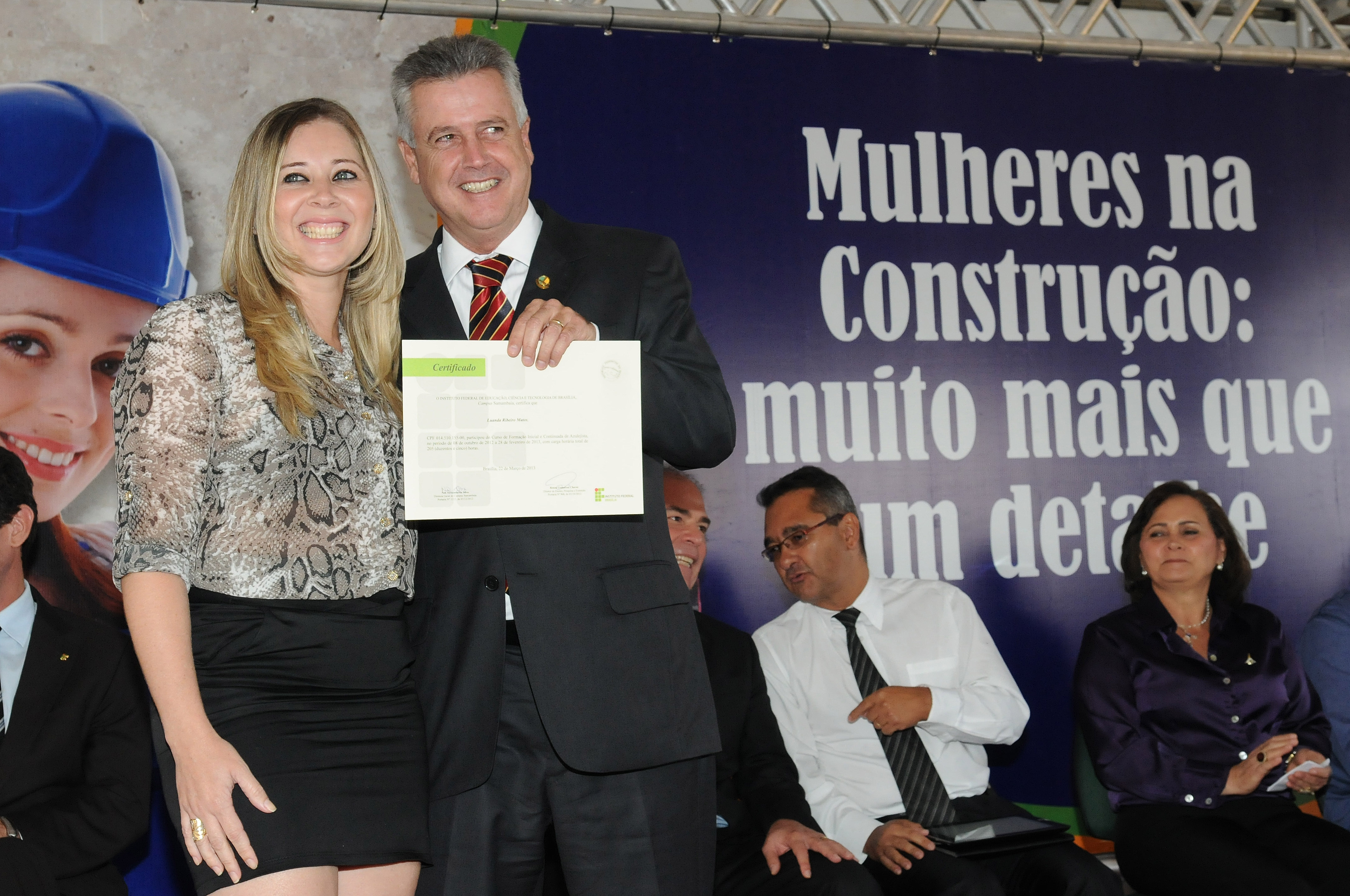  7304_SRL_1949 Entrega de certificados às mulheres do Programa Mulheres na Construção  22-05-13.jpg